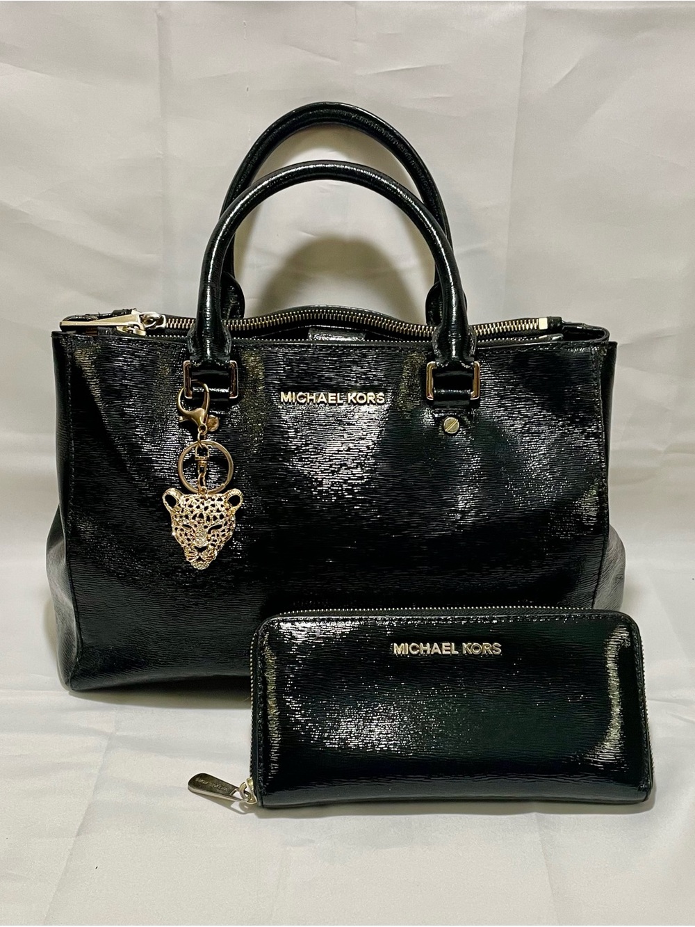 Michael Kors Dillon East West Satchel & Wallet Set